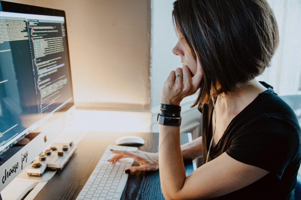 Advanced Market Research Programming Solutions